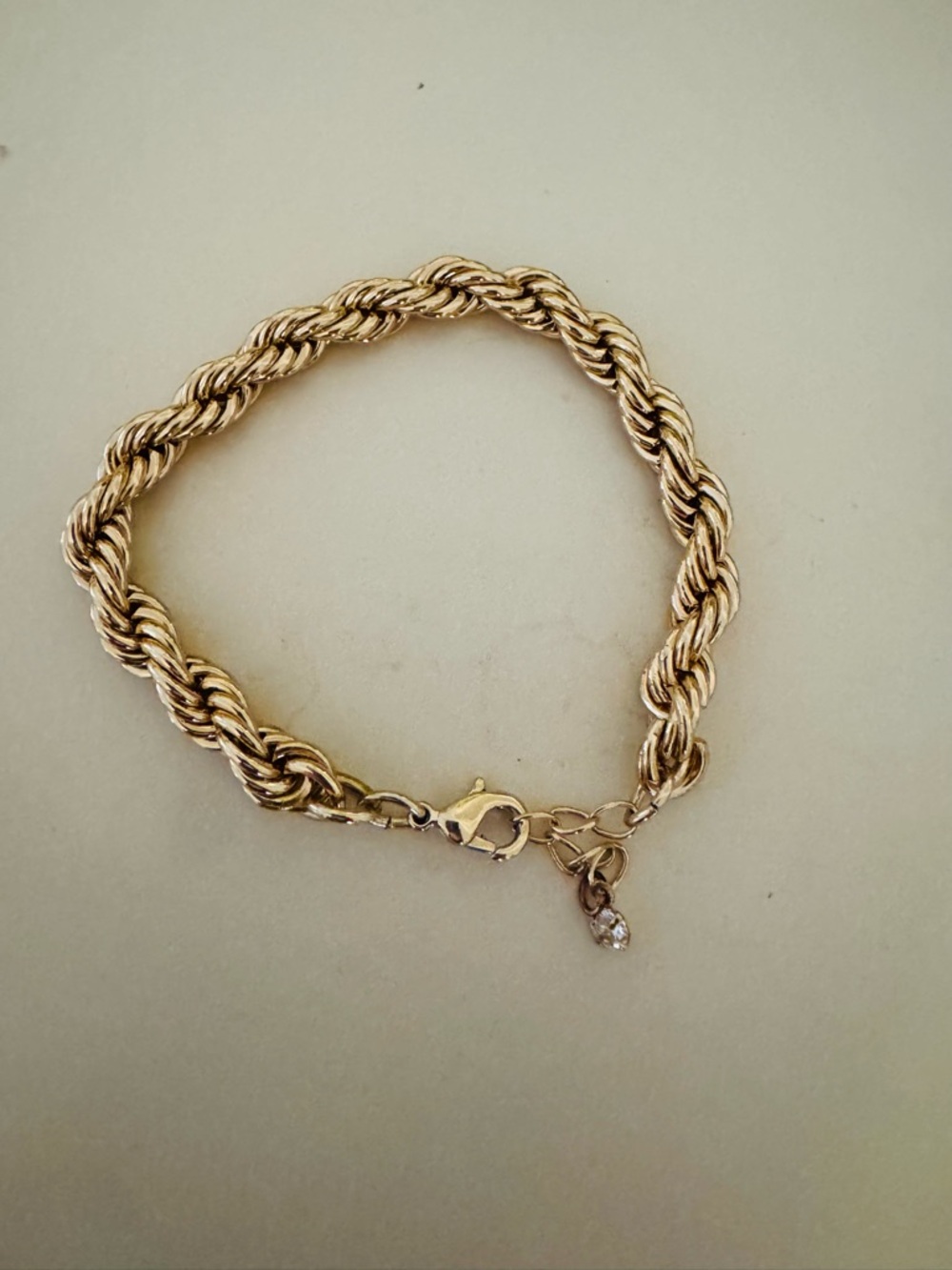Elegant Gold Rope Chain Bracelet with Crystal Accent